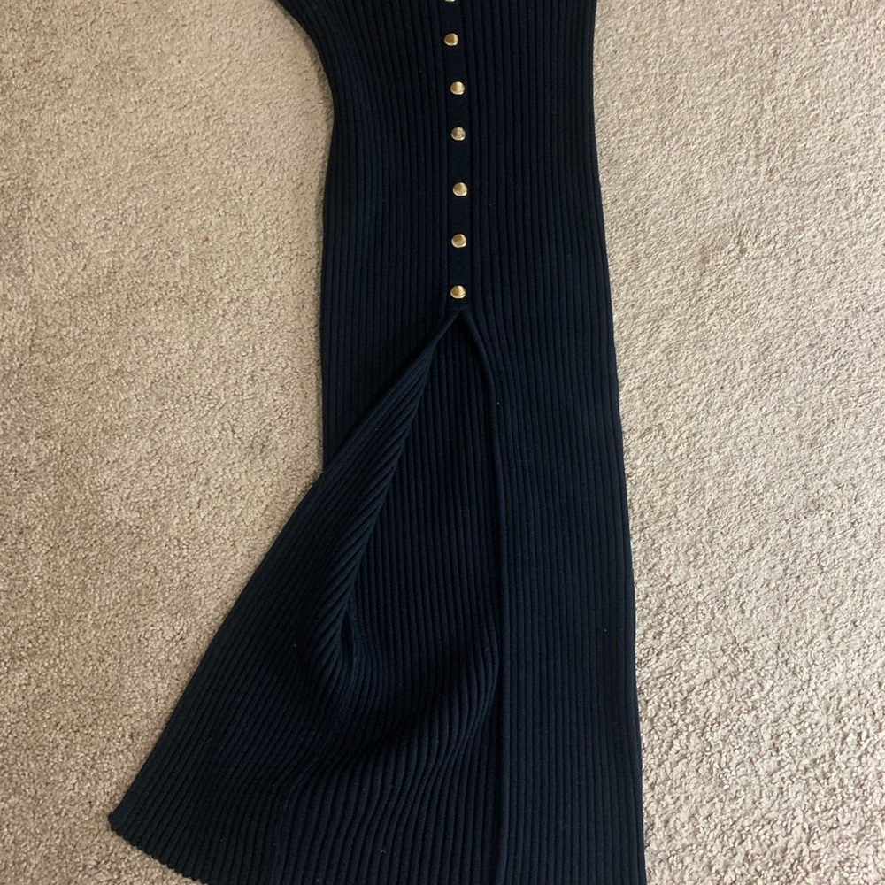Hera Collection Black Ribbed Gold Button Up Slit Leg Midi Skirt in Size Large